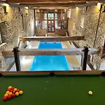Le Manoir De La Vieille Douve