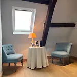 Gasthuis Le Manoir De La Vieille Douve Bourg-d'Ire