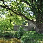 Le Manoir De La Vieille Douve