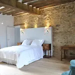 Le Manoir De La Vieille Douve