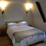 Le Manoir De La Vieille Douve Bourg-d'Ire