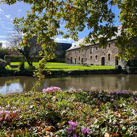 Le Manoir De La Vieille Douve 4*