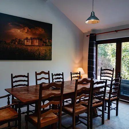 Le Manoir De La Vieille Douve Bourg-d'Ire