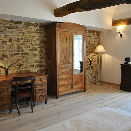 Pensionat Le Manoir De La Vieille Douve