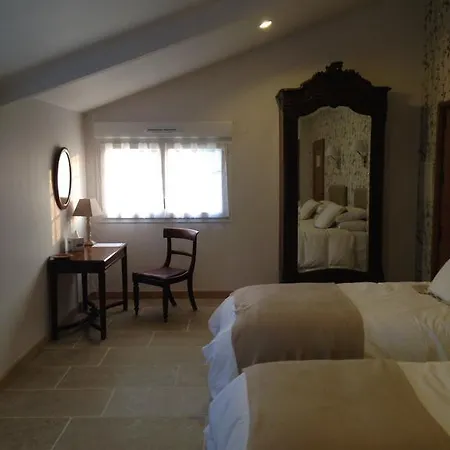 Le Manoir De La Vieille Douve 3* Bourg-d'Ire