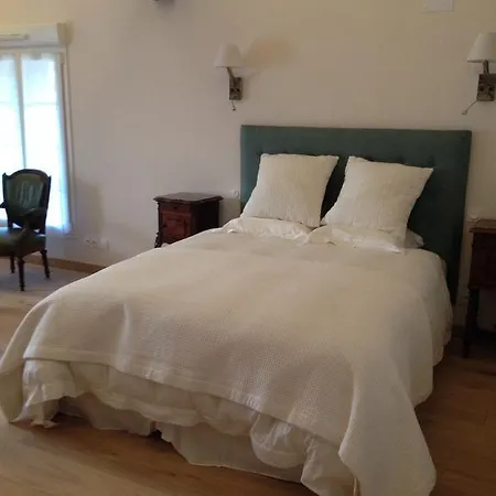 Penzion Le Manoir De La Vieille Douve 3*