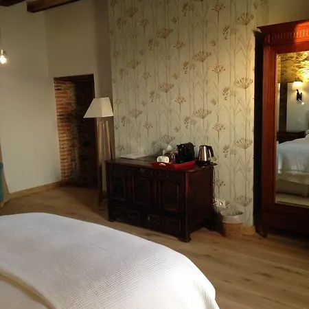 Penzion Le Manoir De La Vieille Douve