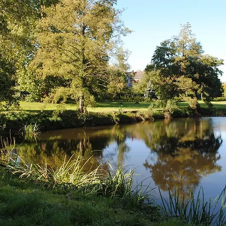 Le Manoir De La Vieille Douve