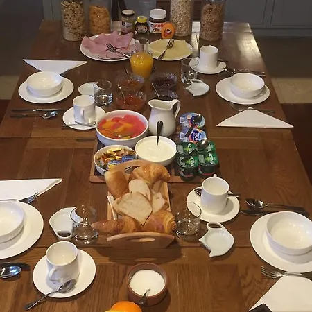 Le Manoir De La Vieille Douve Bourg-d'Ire