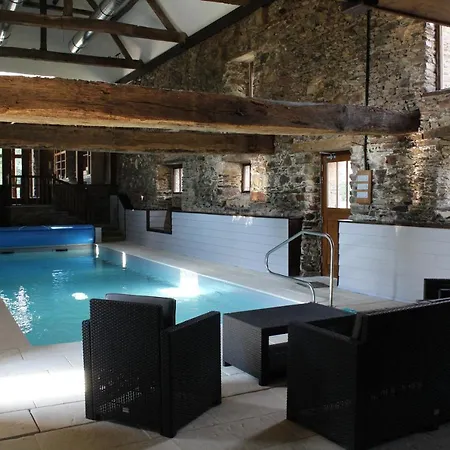 Pensionat Le Manoir De La Vieille Douve