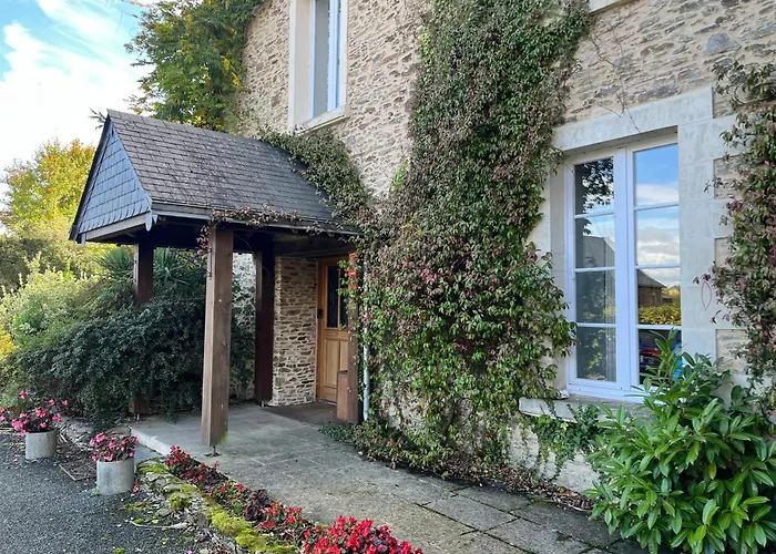 Le Manoir De La Vieille Douve Maison d'hôtes 4*