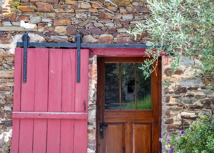 Maison d'hôtes Le Manoir De La Vieille Douve Bourg-d'Ire