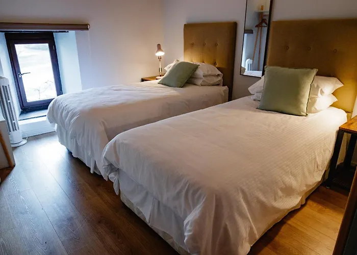 Le Manoir De La Vieille Douve 4*