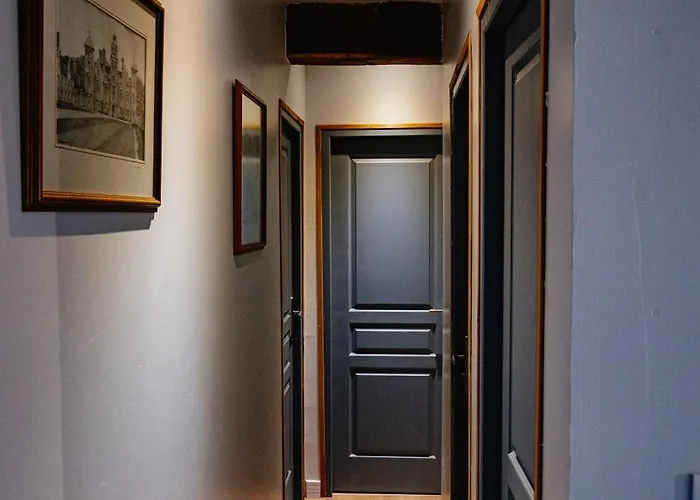 Le Manoir De La Vieille Douve 4* Bourg-d'Ire