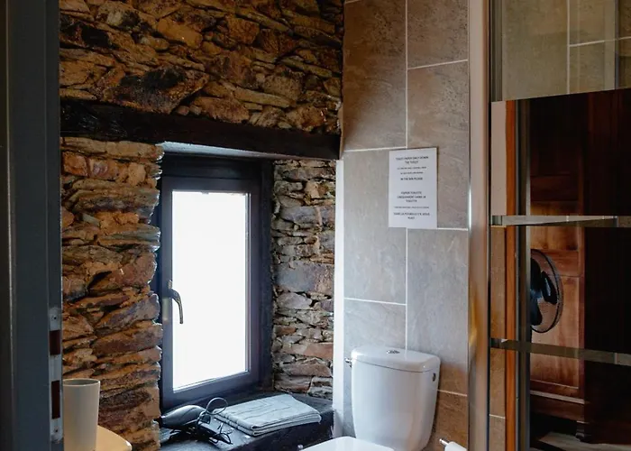 Le Manoir De La Vieille Douve Bourg-d'Ire