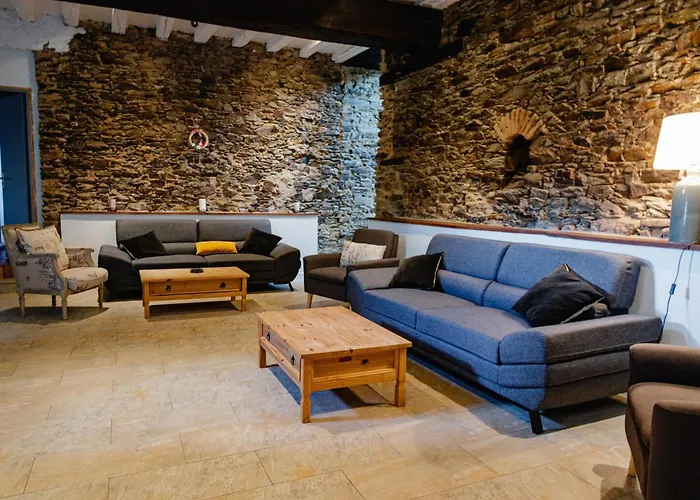 Le Manoir De La Vieille Douve