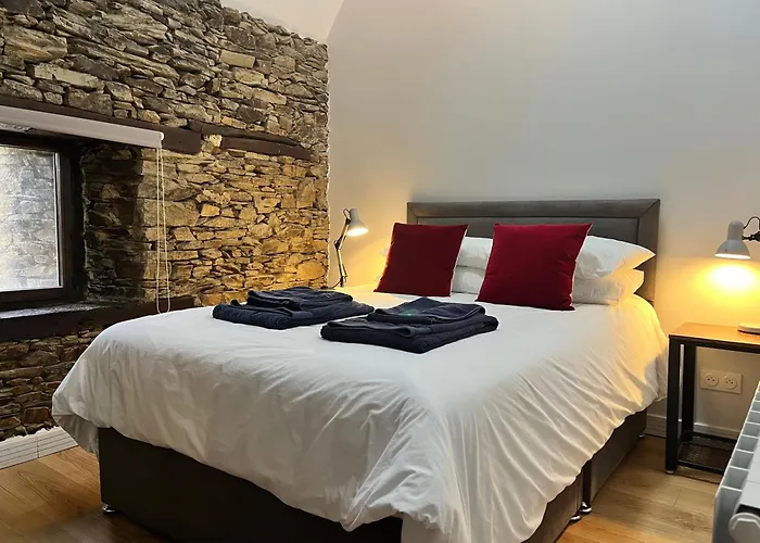 Le Manoir De La Vieille Douve 4* Bourg-d'Ire