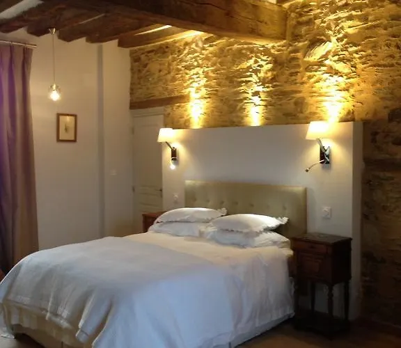 Maison d'hôtes Le Manoir De La Vieille Douve Bourg-d'Ire