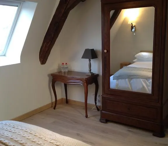 Le Manoir De La Vieille Douve 4* Bourg-d'Ire