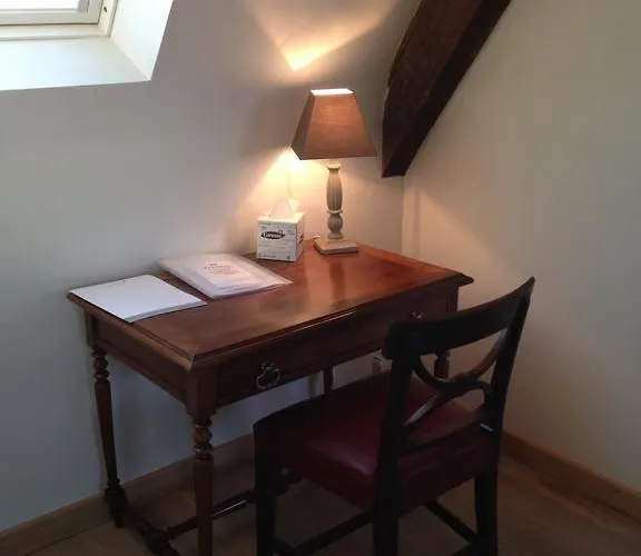 Le Manoir De La Vieille Douve Maison d'hôtes Bourg-d'Ire