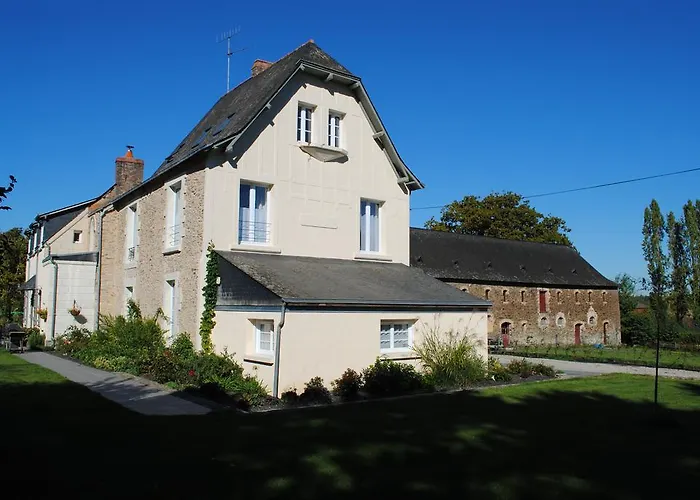 Le Manoir De La Vieille Douve