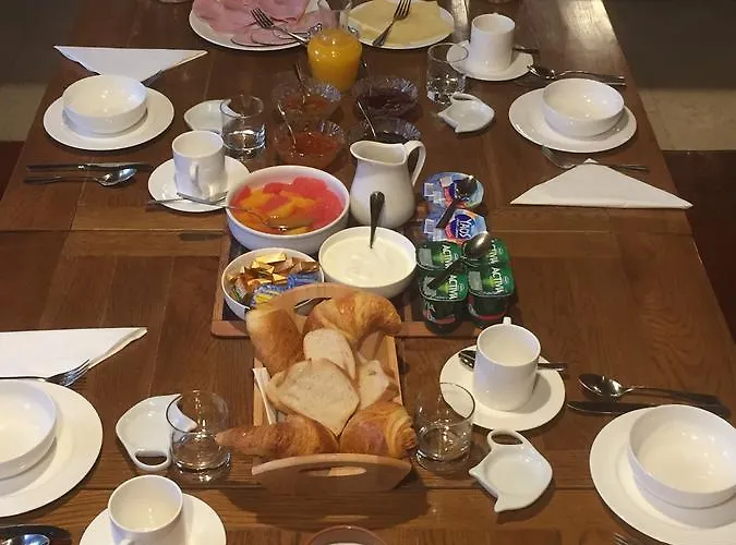 Le Manoir De La Vieille Douve Bourg-d'Ire